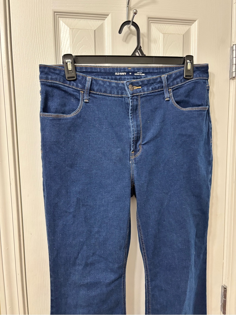 Old Navy High Rise Wow Flare Dark Wash Women’s Plus Size 16 Flare Jeans - Picture 3 of 7